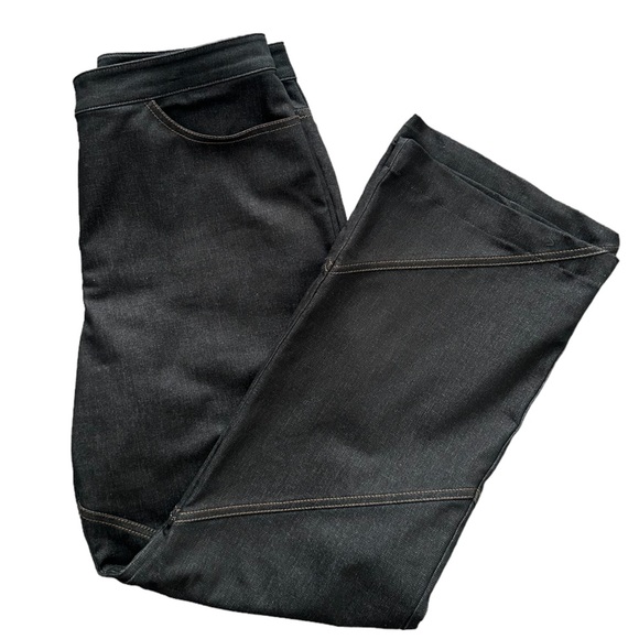 St. John Collection Jeans - Size 12 - Picture 2 of 7